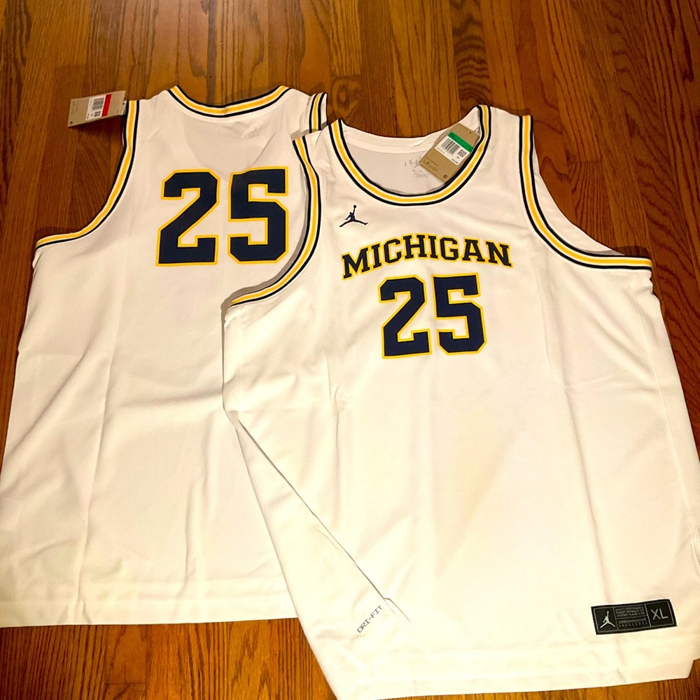 NWT Jordan Michigan Wolverines #25 Basketball Jersey Size Large